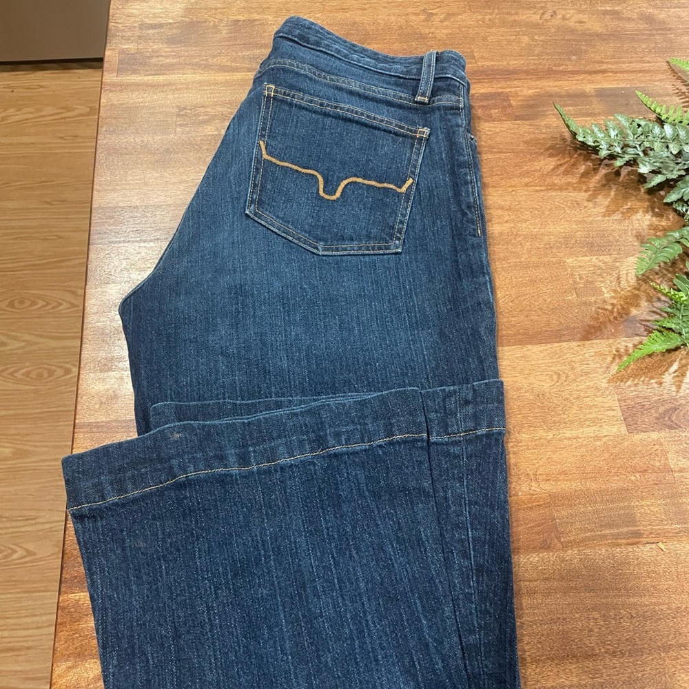 Kimes Ranch Jennifer - Dark wash, high waisted